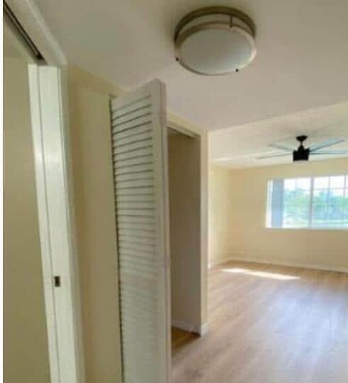 Building Photo - 600 Crestwood Ct N