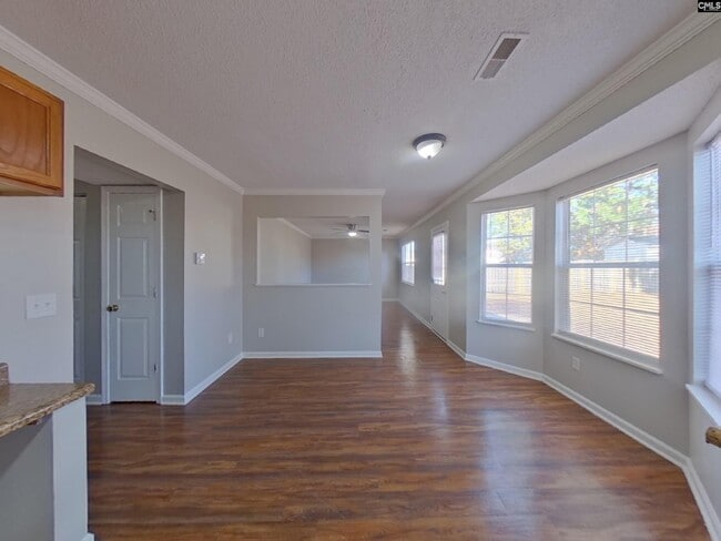 Building Photo - 7 Barnley Ct