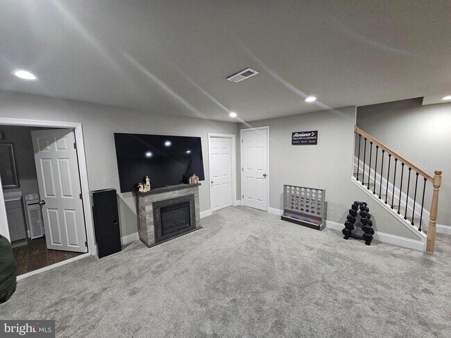 Building Photo - 3108 Sounding Dr