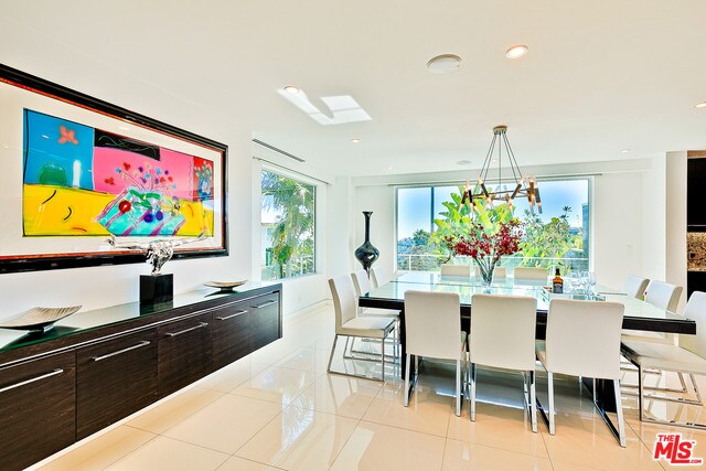 Building Photo - 2351 Mt Olympus Dr