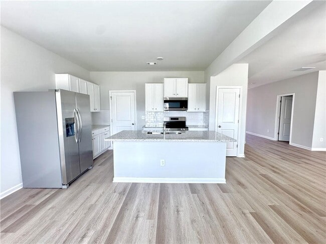 Building Photo - 11071 Suria Dr