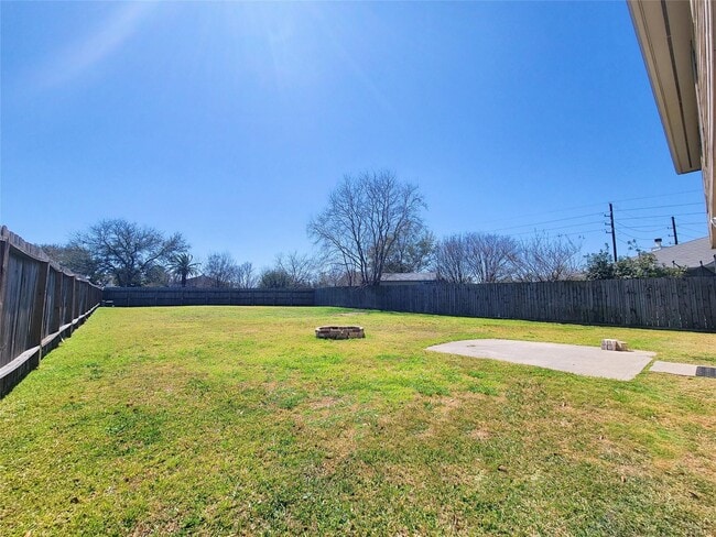 Building Photo - 20839 Beech Tree Dr