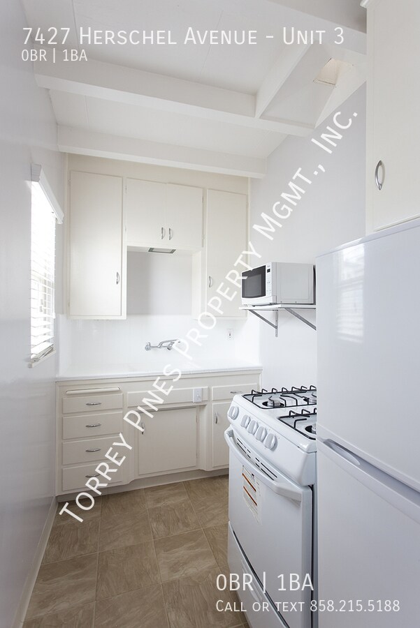 Building Photo - 7427 Herschel Ave