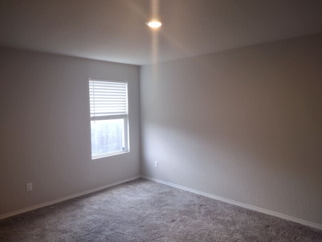 Building Photo - Charming 3 bedroom in Republic Creek!