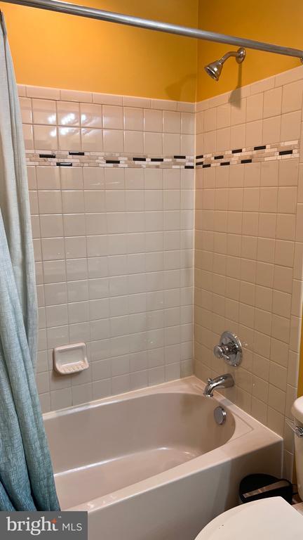 Building Photo - 1525 Rabbit Hollow Pl