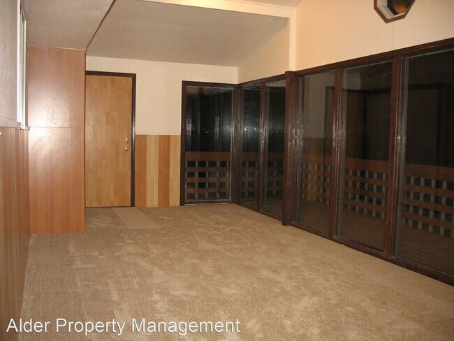 Building Photo - 4 br, 2 bath House - 17265 SE Oatfield Road