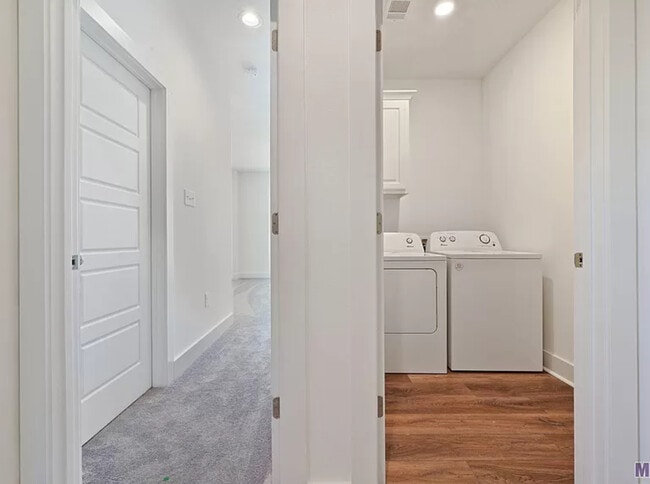 Building Photo - 1004 Briar Gate Dr