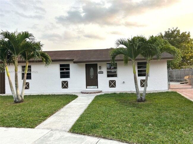 Building Photo - 1666 SW 3rd Ct