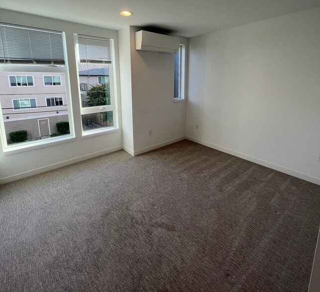 Master Bedroom - 1424 NW 92nd St