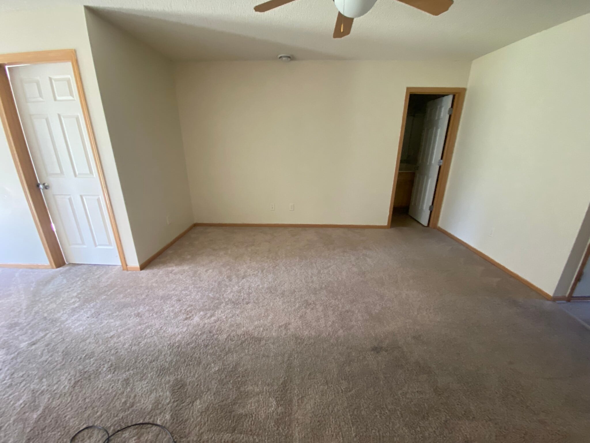 Building Photo - 1455 Easton Ln