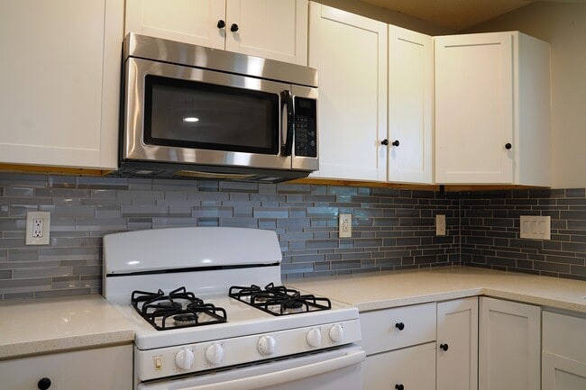 Building Photo - 3522 Rosedale St