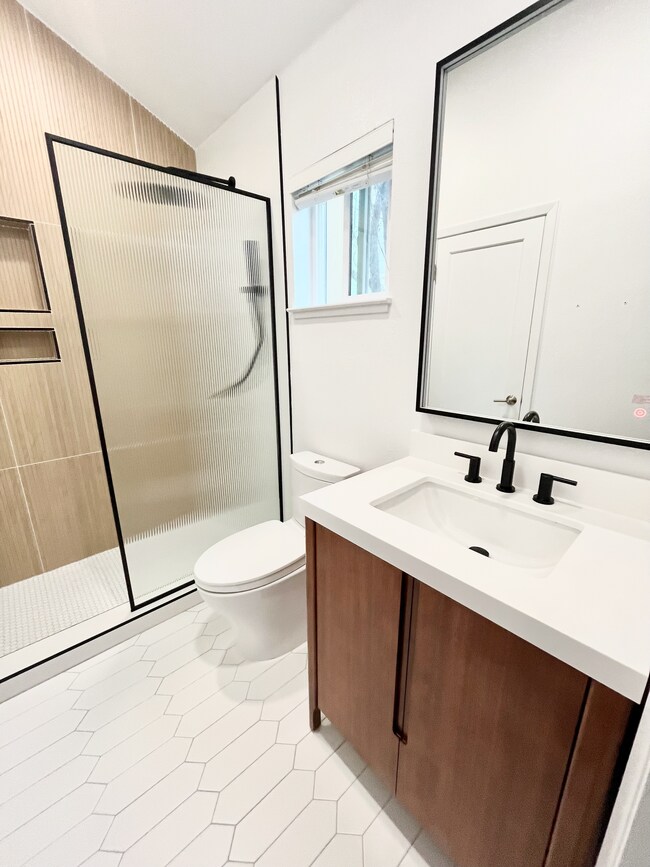 Building Photo - 2078 S Delaware St