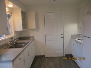 Building Photo - 590 67th St