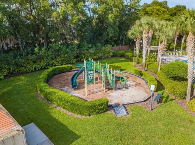 Building Photo - Luxury 3BR/3BA Townhome with 2-Car Garage in Gated Greystone – Sanford
