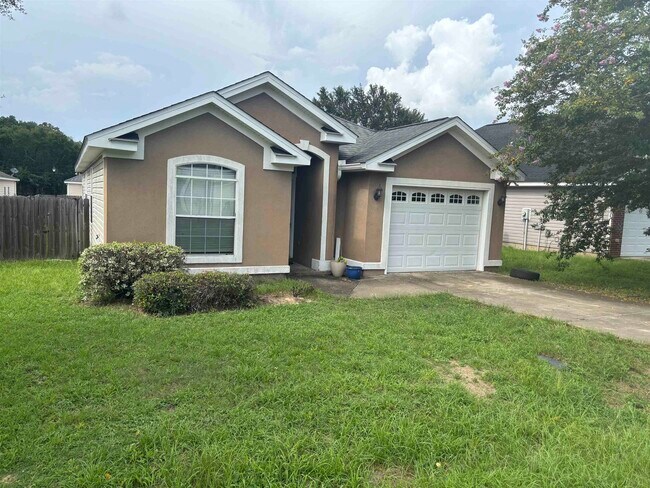 Building Photo - 5261 Montejo Dr