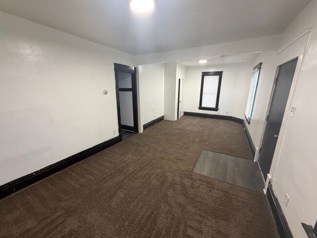 Building Photo - Beautifully redone 4-bedroom, 2-bath home available!