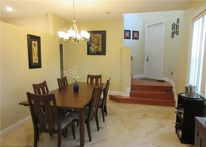 Building Photo - 9748 NW 1st Mnr