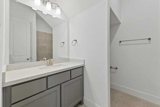 Building Photo - 3504 Bridgewater Oaks Ln