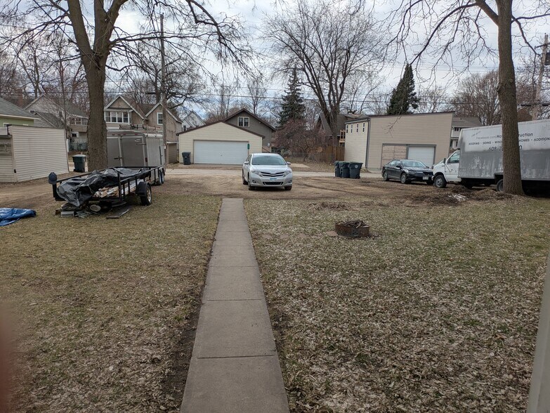 Building Photo - 1624 Market St