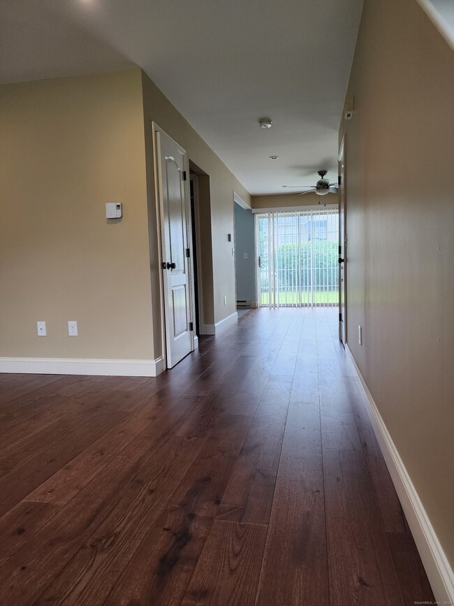 Building Photo - 52 Glen Ridge Ct