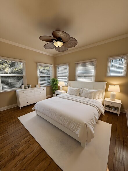 Building Photo - 4318 Clinton St