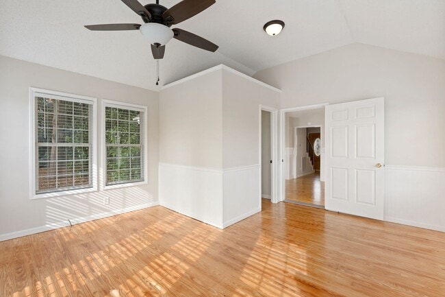 Building Photo - Beautiful 3 BR, 3BA Home-District 1 Schools, Walking Distance to Downtown Inman