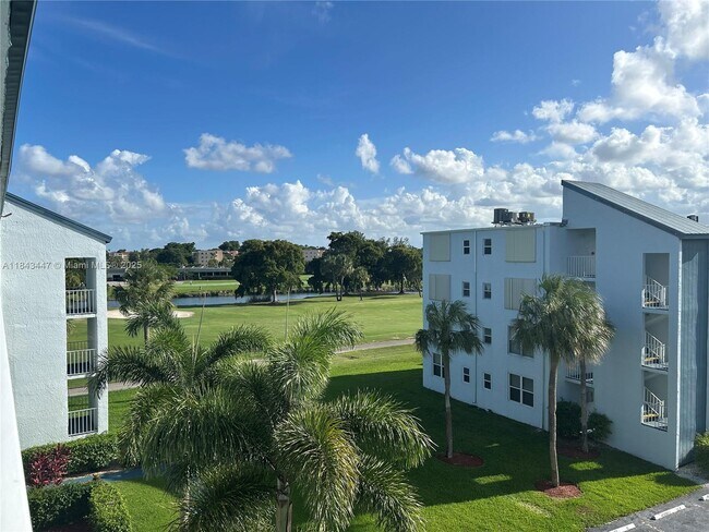 Primary Photo - 7610 NW 18th St