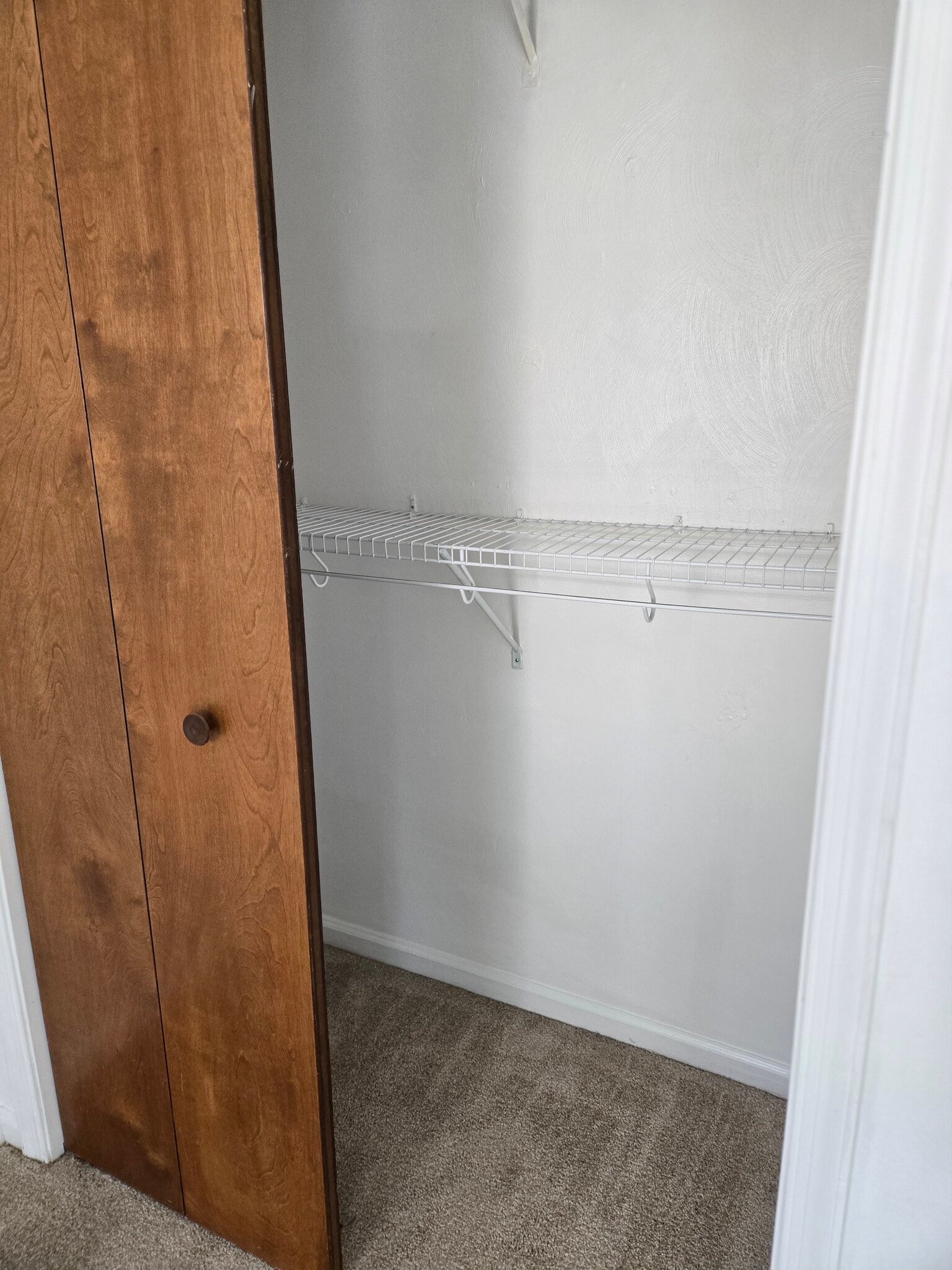 Closet size - 2032 Elmhurst Ln