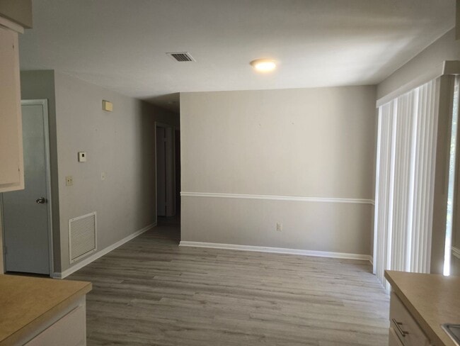 Building Photo - 6853 Grove Rd