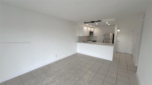 Building Photo - 801 NW 47th Ave