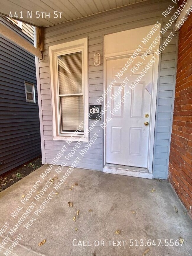 Building Photo - 441 N 5th St