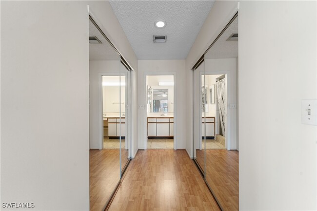 Building Photo - 13411 Gateway Dr