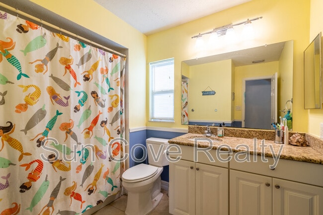 Building Photo - 915 Woodleaf Way