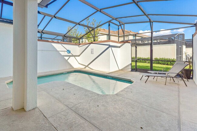 Building Photo - 4802 Romeo Cir