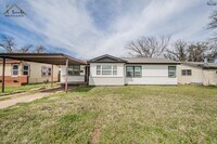 Building Photo - 1624 Sunnyside Ln