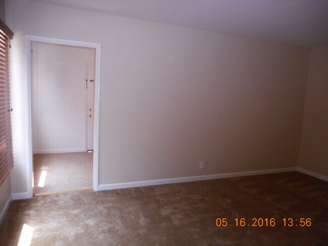 Building Photo - 1111WA