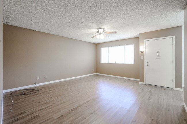 Building Photo - QUIET ADULT 55+ COMMUNITY