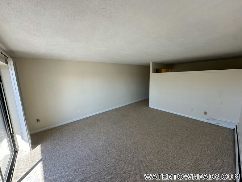 Building Photo - 245 Main St