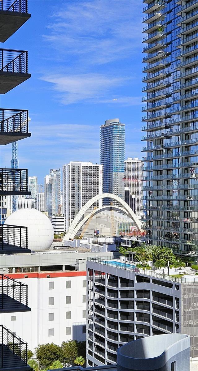 Building Photo - 601 N Miami Ave