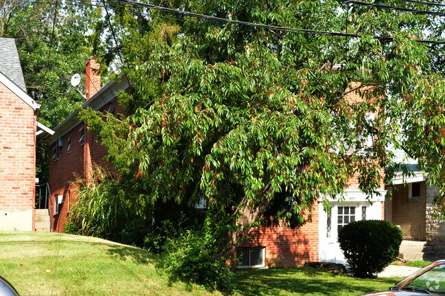 Building Photo - 6431 Hammel Ave