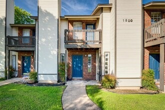 Building Photo - 1830 River Crossing Cir