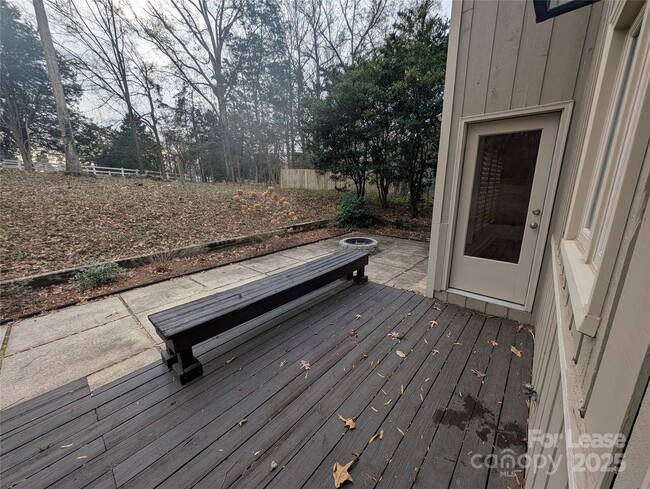 Building Photo - 3023 Shallowood Ln