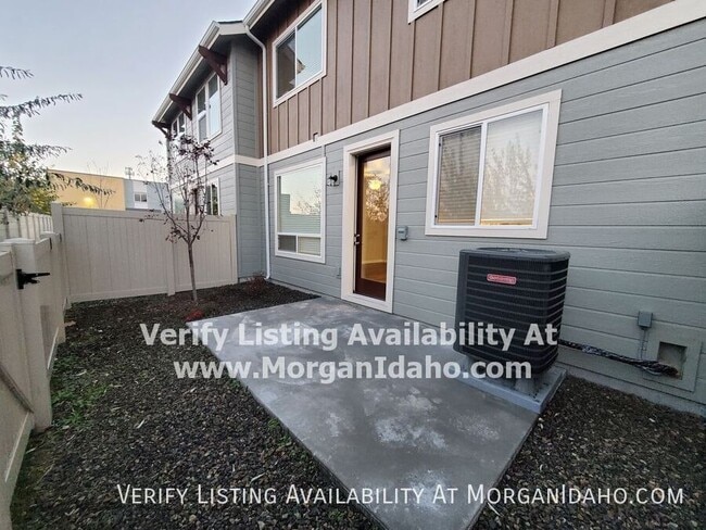 Building Photo - 360 N Tessa Ln