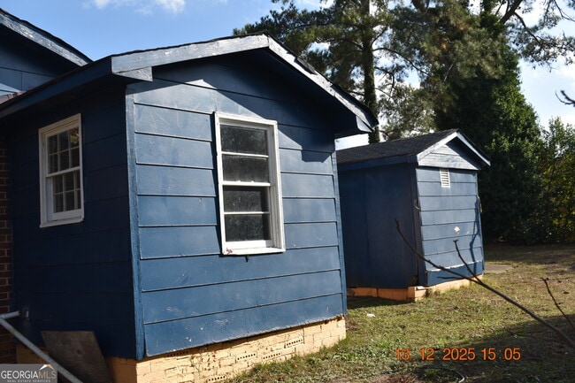 Building Photo - 803 Grosso Ave