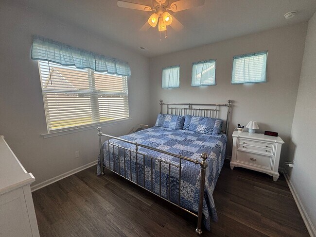 Building Photo - 4266 Coralbead Ln
