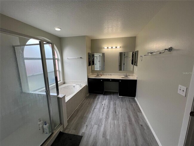 Building Photo - 755 Riggs Cir