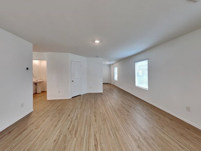 Building Photo - 18606 Via Barletta Ln