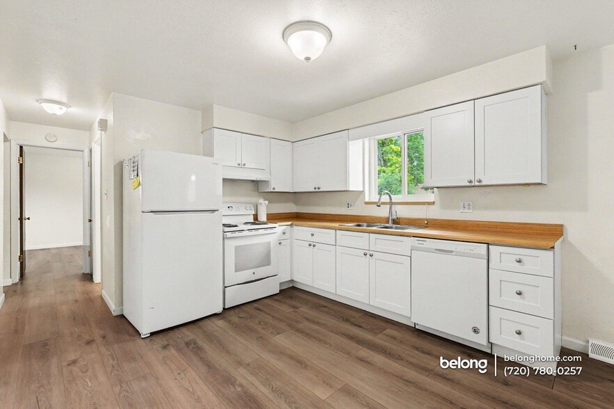 Building Photo - 5318 Flower Cir