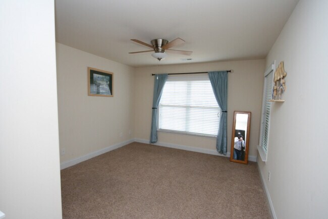 Building Photo - 235 Crab Orchard Dr