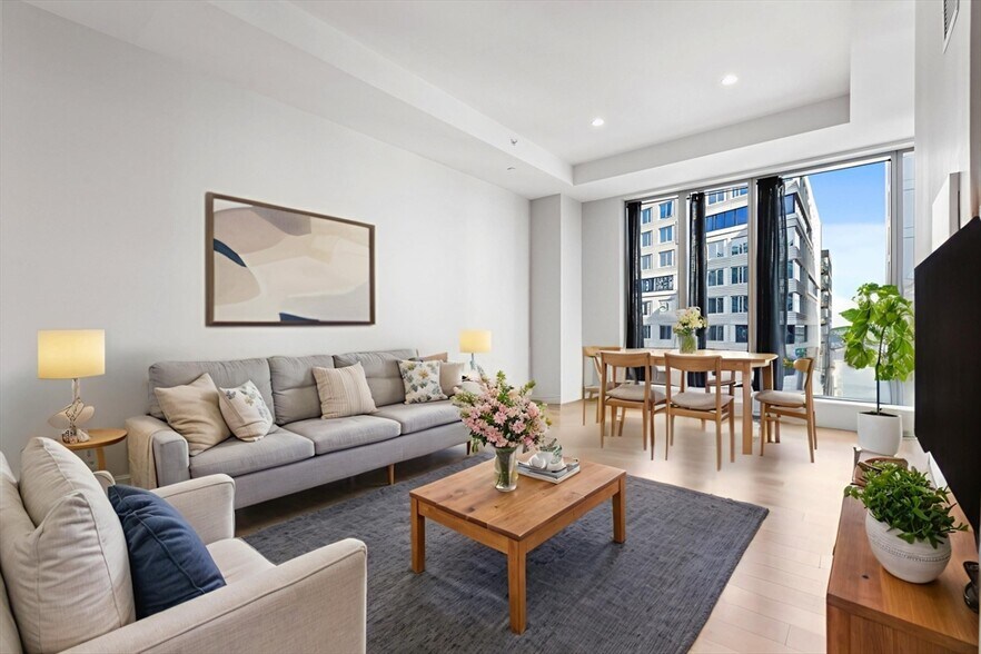 Primary Photo - 133 Seaport Blvd